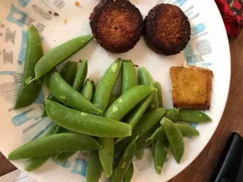 Snap peas as an OPTAVIA snack idea